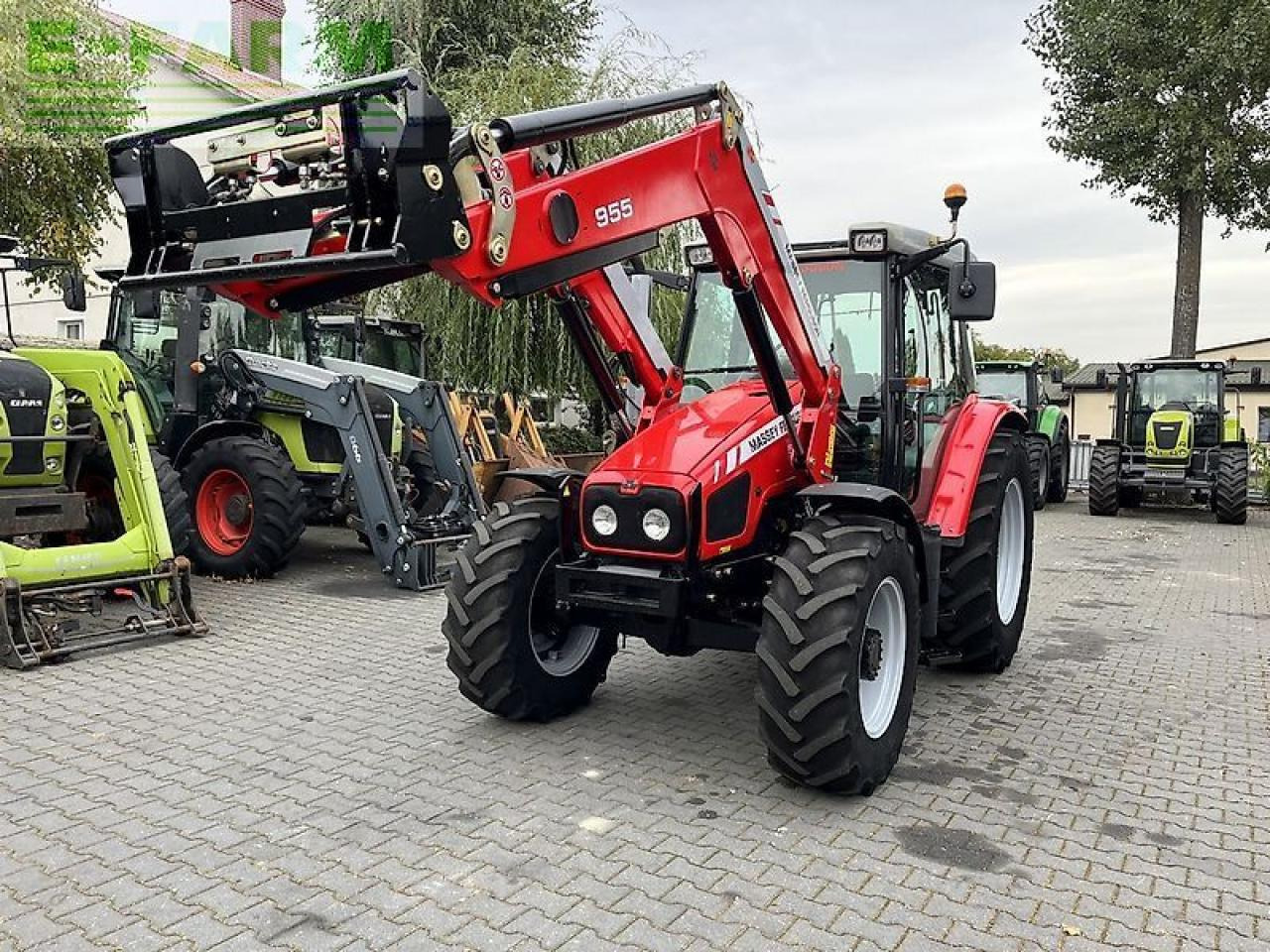 Massey Ferguson 5455 dyna-4 + massey ferguson 955 - Farm tractor: picture 2 Massey Ferguson 5455 dyna-4 + massey ferguson 955 - Farm tractor: picture 2