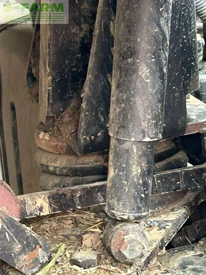 Farm tractor Massey Ferguson 6490 dyna 6: picture 8