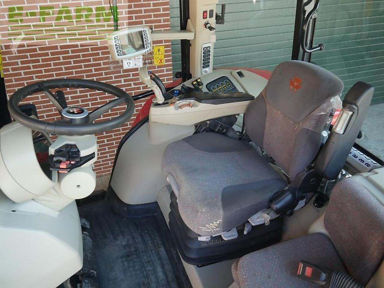 Farm tractor Massey Ferguson 7620 dyna-vt fzw frontlader: picture 9