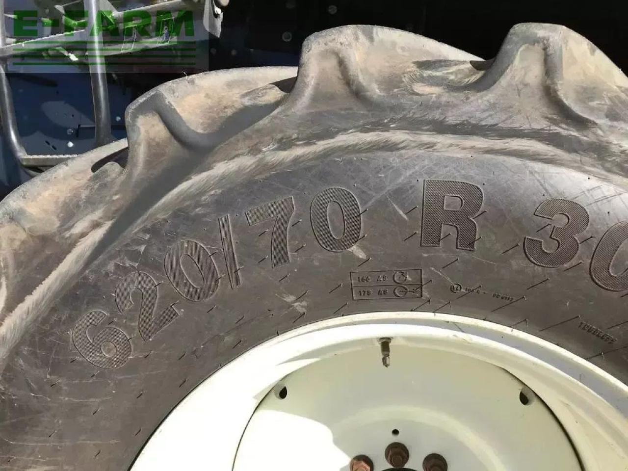 Combine harvester New Holland cx 8.90 slh: picture 12