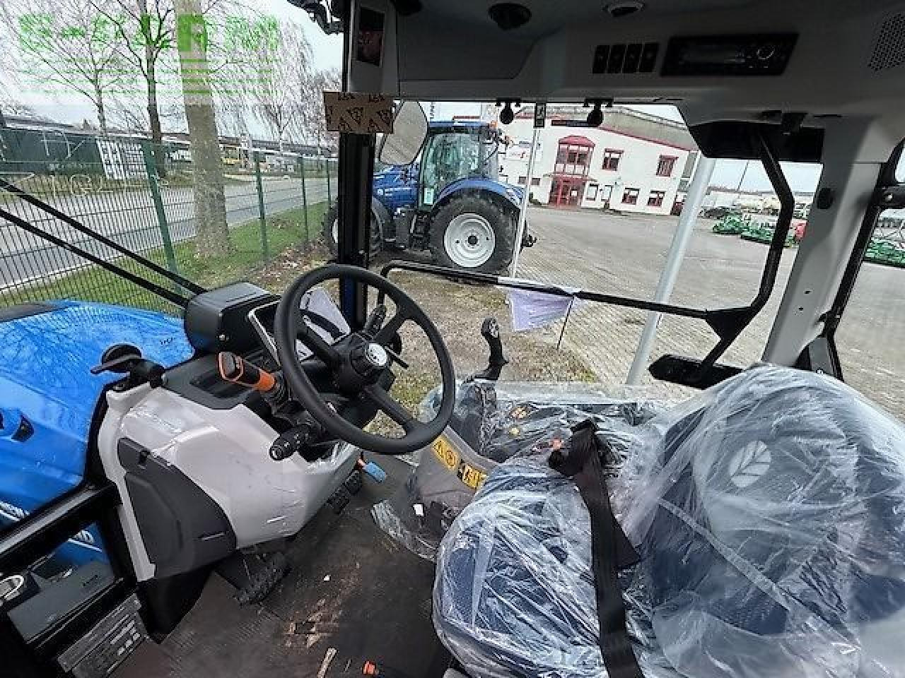 Farm tractor New Holland t4.100 n my19 N: picture 9