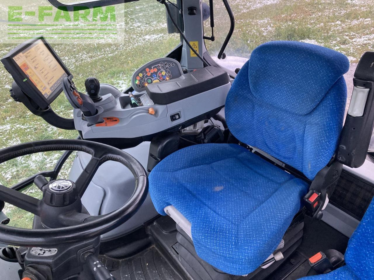 Farm tractor New Holland t7.270 auto command bluepower: picture 7 Farm tractor New Holland t7.270 auto command bluepower: picture 7