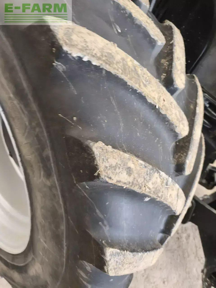 Farm tractor New Holland t7.315 hd HD: picture 7