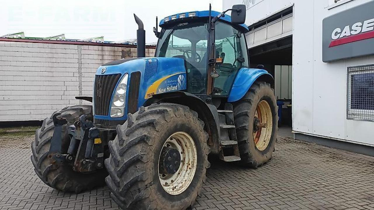 New Holland tg 285 - Farm tractor: picture 2 New Holland tg 285 - Farm tractor: picture 2