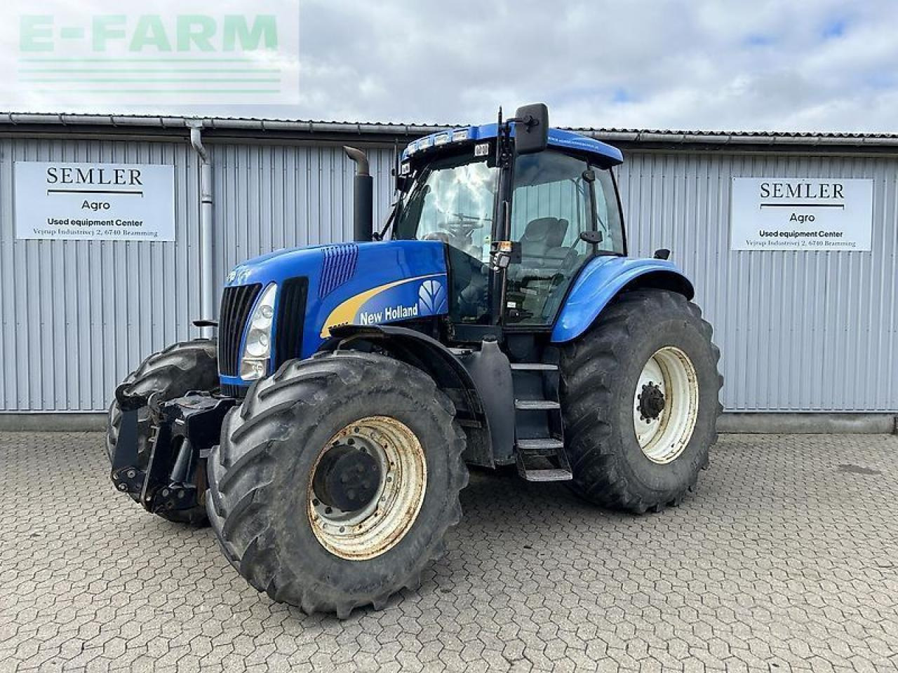 New Holland tg285 - Farm tractor: picture 1 New Holland tg285 - Farm tractor: picture 1