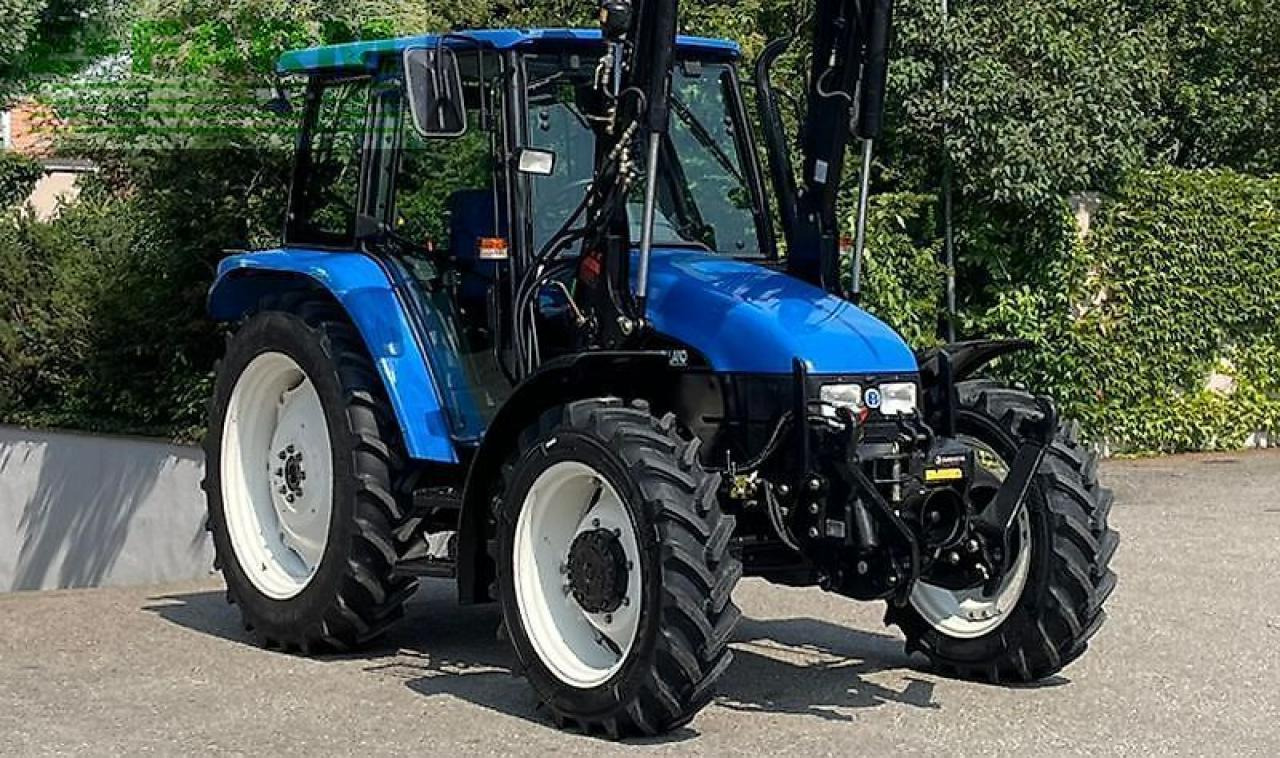 New Holland tl100 (4wd) - Farm tractor: picture 3 New Holland tl100 (4wd) - Farm tractor: picture 3