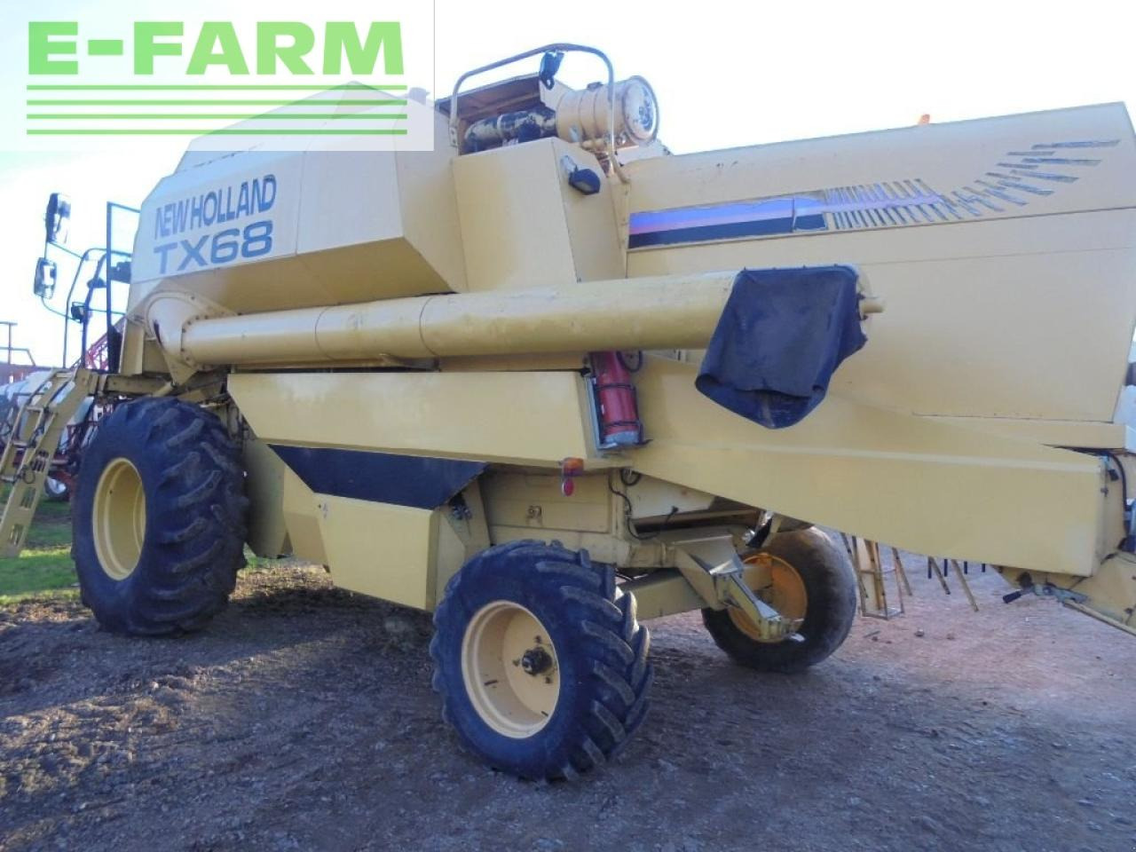 Combine harvester New Holland tx68fs: picture 6 Combine harvester New Holland tx68fs: picture 6