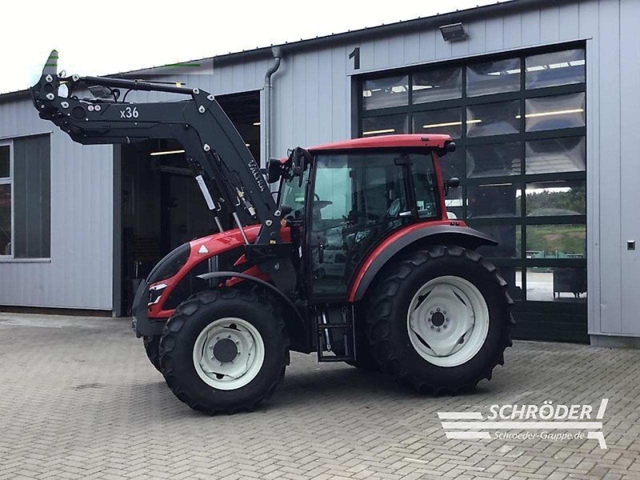Valtra a 75 sh - Farm tractor: picture 1 Valtra a 75 sh - Farm tractor: picture 1
