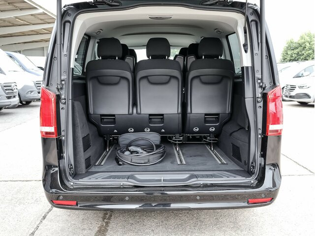 MERCEDES-BENZ EQV 300 Extralang,8Sitze,2xelektr.Schiebetür,LED - Passenger van, Electric van: picture 2 MERCEDES-BENZ EQV 300 Extralang,8Sitze,2xelektr.Schiebetür,LED - Passenger van, Electric van: picture 2