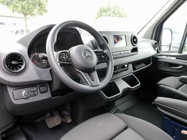 MERCEDES-BENZ Sprinter 315 CDI Maxi Kombi Tourer,8Sitze,Kamera... - Passenger van: picture 4 MERCEDES-BENZ Sprinter 315 CDI Maxi Kombi Tourer,8Sitze,Kamera... - Passenger van: picture 4