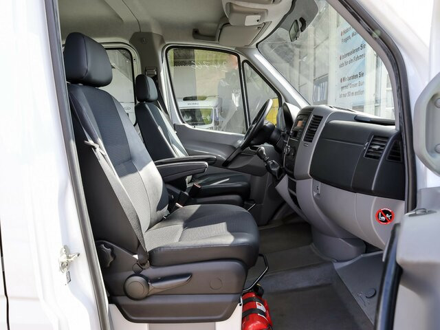 MERCEDES-BENZ Sprinter 316CDI DOKA,Allrad,AHK,Standhzg.... - Curtain side van, Combi van: picture 2 MERCEDES-BENZ Sprinter 316CDI DOKA,Allrad,AHK,Standhzg.... - Curtain side van, Combi van: picture 2