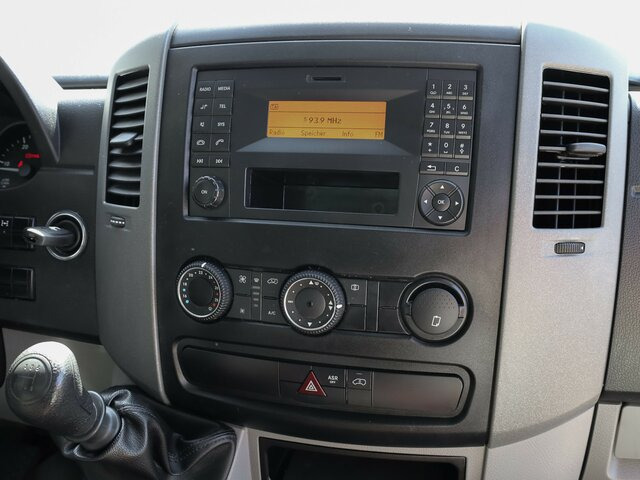 MERCEDES-BENZ Sprinter 316CDI Pritsche,Allrad,Klima... - Open body delivery van: picture 3 MERCEDES-BENZ Sprinter 316CDI Pritsche,Allrad,Klima... - Open body delivery van: picture 3