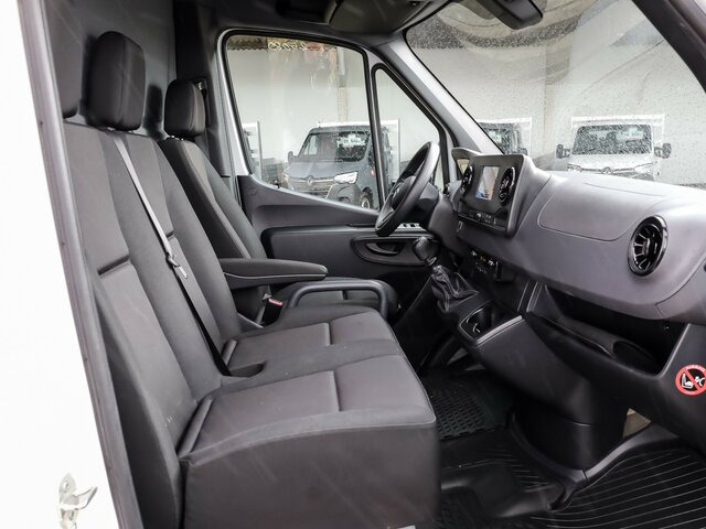 MERCEDES-BENZ Sprinter317CDI Maxi Koffer,LBW,Klima,Kamera... - Box van: picture 3 MERCEDES-BENZ Sprinter317CDI Maxi Koffer,LBW,Klima,Kamera... - Box van: picture 3