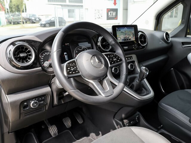MERCEDES-BENZ T 180 Progressive,AMF Rollstuhlrampe,LED,Navi - Passenger van: picture 2 MERCEDES-BENZ T 180 Progressive,AMF Rollstuhlrampe,LED,Navi - Passenger van: picture 2