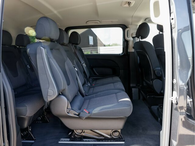 MERCEDES-BENZ V 220 d STYLE kompakt,8Sitzer,Standheizung,AHK... - Minibus, Passenger van: picture 2 MERCEDES-BENZ V 220 d STYLE kompakt,8Sitzer,Standheizung,AHK... - Minibus, Passenger van: picture 2