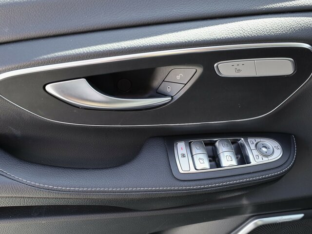 Passenger van MERCEDES-BENZ V 300 Avantgarde,Extralang,2xSchiebetür el.,AHK...: picture 10 Passenger van MERCEDES-BENZ V 300 Avantgarde,Extralang,2xSchiebetür el.,AHK...: picture 10