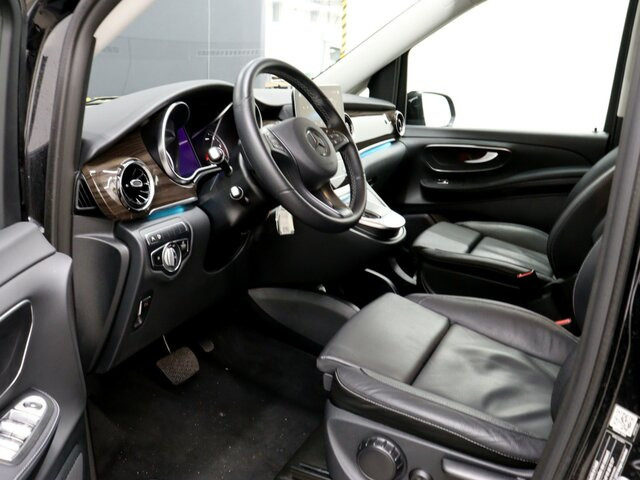 MERCEDES-BENZ V 300 Avantgarde Extralang,2xSchiebetür elektr.... - Passenger van: picture 2 MERCEDES-BENZ V 300 Avantgarde Extralang,2xSchiebetür elektr.... - Passenger van: picture 2