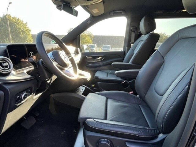 MERCEDES-BENZ V 300 Avantgarde Extralang,2xSchiebetür elektr.... - Minibus, Passenger van: picture 3 MERCEDES-BENZ V 300 Avantgarde Extralang,2xSchiebetür elektr.... - Minibus, Passenger van: picture 3