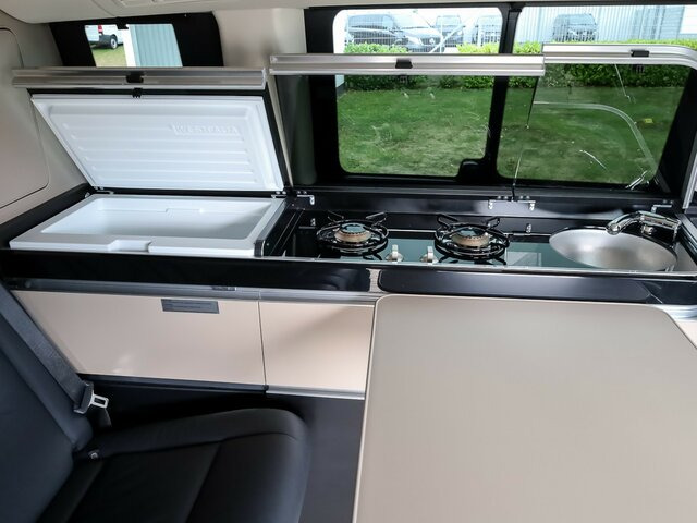 Leasing of MERCEDES-BENZ V 300 Marco Polo,EasyUp,Leder,AHK2,5To,LED... MERCEDES-BENZ V 300 Marco Polo,EasyUp,Leder,AHK2,5To,LED...: picture 6