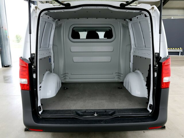 Leasing of MERCEDES-BENZ Vito 114 Mixto,6 Sitzer,Klima,Navi,Tempomat... MERCEDES-BENZ Vito 114 Mixto,6 Sitzer,Klima,Navi,Tempomat...: picture 13