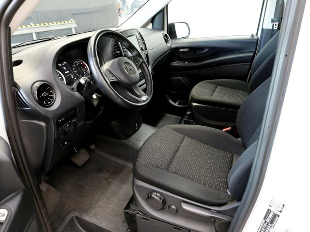 MERCEDES-BENZ Vito 114 TourerPro,Extralang,8Sitzer,Automatik... - Passenger van: picture 2 MERCEDES-BENZ Vito 114 TourerPro,Extralang,8Sitzer,Automatik... - Passenger van: picture 2