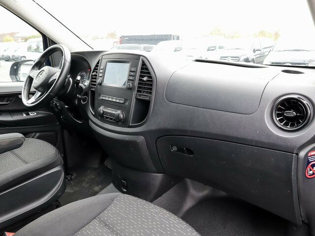 MERCEDES-BENZ Vito 114 TourerPro,lang,Automatik,8Sitze,Kamera... - Minibus, Passenger van: picture 4 MERCEDES-BENZ Vito 114 TourerPro,lang,Automatik,8Sitze,Kamera... - Minibus, Passenger van: picture 4