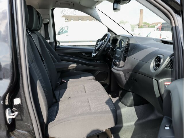 MERCEDES-BENZ Vito 116CDI lang,TourerPro,2Klima,9Sitze,Kamera - Minibus, Passenger van: picture 3 MERCEDES-BENZ Vito 116CDI lang,TourerPro,2Klima,9Sitze,Kamera - Minibus, Passenger van: picture 3