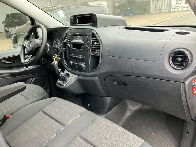 MERCEDES-BENZ Vito114 Mixto Extralang,Klima,Tempomat,Standhzg... - Small van: picture 4 MERCEDES-BENZ Vito114 Mixto Extralang,Klima,Tempomat,Standhzg... - Small van: picture 4