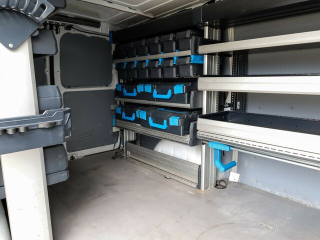 MERCEDES-BENZ Vito114CDI KA lang ,Klima,Sortimo Regalsystem... - Small van: picture 4 MERCEDES-BENZ Vito114CDI KA lang ,Klima,Sortimo Regalsystem... - Small van: picture 4