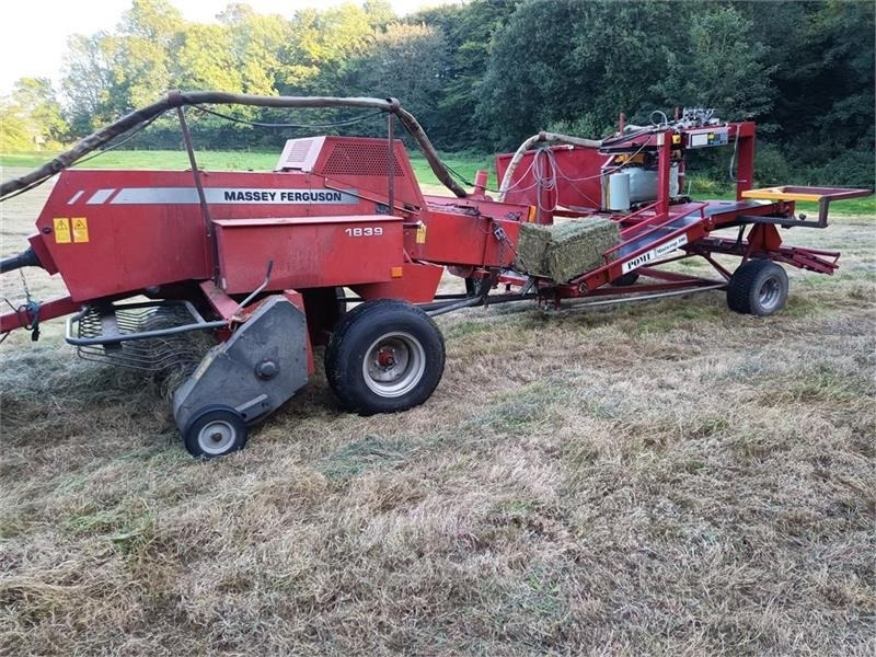 Pomi Mini 100 - Bale wrapper: picture 2 Pomi Mini 100 - Bale wrapper: picture 2