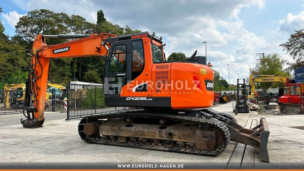 Crawler excavator Doosan Kettenbagger DX 235 LCR-5, hyd. SW OilQuick 70-55: picture 14