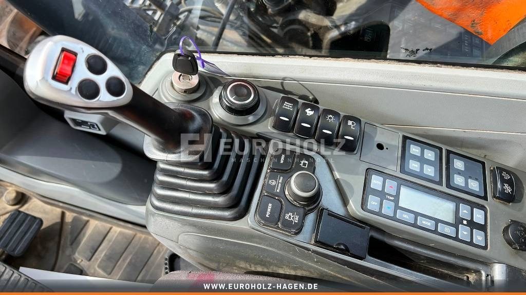 Crawler excavator Doosan Kettenbagger DX 235 LCR-5, hyd. SW OilQuick 70-55: picture 21