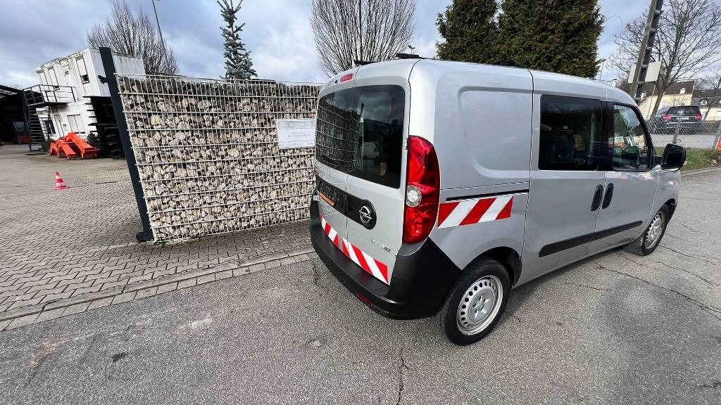 Opel Combo 1.3, Kasten, Transporter, Werkstattschränke - Box van: picture 3 Opel Combo 1.3, Kasten, Transporter, Werkstattschränke - Box van: picture 3