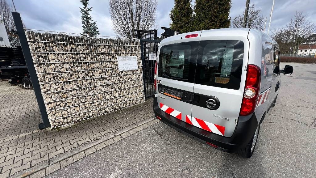 Opel Combo 1.3, Kasten, Transporter, Werkstattschränke - Box van: picture 2 Opel Combo 1.3, Kasten, Transporter, Werkstattschränke - Box van: picture 2