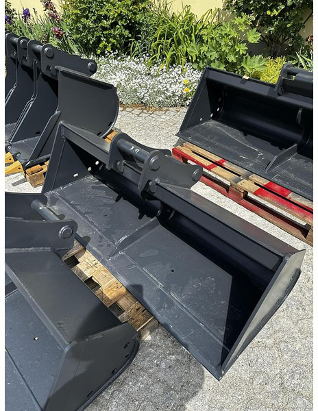 Big Böschungslöffel 140cm mit MS03 Symblock Aufnahme - Bucket: picture 1 Big Böschungslöffel 140cm mit MS03 Symblock Aufnahme - Bucket: picture 1