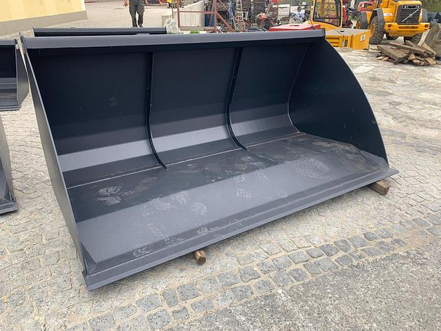 Big Volumenschaufel 250 cm mit Euro Aufnahme - Minibus, Passenger van: picture 1 Big Volumenschaufel 250 cm mit Euro Aufnahme - Minibus, Passenger van: picture 1