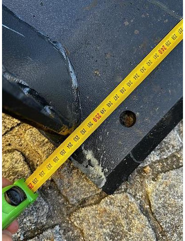 Big Volumenschaufel 250 cm mit Merlo ZM2 Aufnahme - Bucket: picture 3 Big Volumenschaufel 250 cm mit Merlo ZM2 Aufnahme - Bucket: picture 3