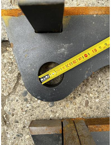 Big Anschweißhaken passend zu Volvo L40 Aufnahme - Spare parts: picture 4 Big Anschweißhaken passend zu Volvo L40 Aufnahme - Spare parts: picture 4