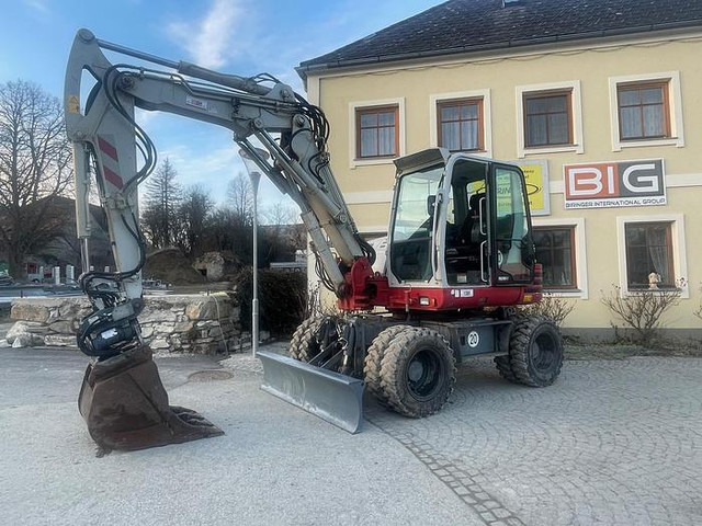 Takeuchi TB295W Mobilbagger - Excavator: picture 1 Takeuchi TB295W Mobilbagger - Excavator: picture 1