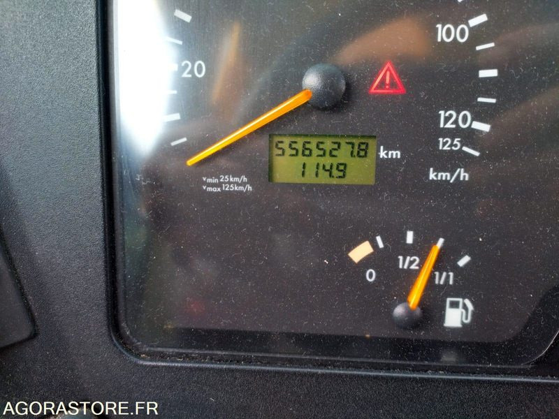 AUTOCAR SETRA 415 GT / 49 PLACES+WC / BVM / 1ERE MAIN / 556527 KM ORIGINE - Coach: picture 5 AUTOCAR SETRA 415 GT / 49 PLACES+WC / BVM / 1ERE MAIN / 556527 KM ORIGINE - Coach: picture 5