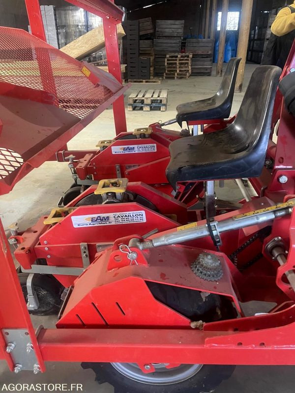 PLANTEUSE CHECCI&MAGLI - 2021 - TRES BON ETAT - Agricultural machinery: picture 3 PLANTEUSE CHECCI&MAGLI - 2021 - TRES BON ETAT - Agricultural machinery: picture 3