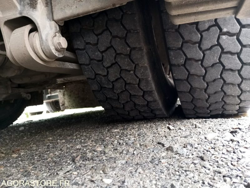 BOM RENAULT D WIDE - 2015 - 277641km - DW072WN - Garbage truck: picture 5 BOM RENAULT D WIDE - 2015 - 277641km - DW072WN - Garbage truck: picture 5