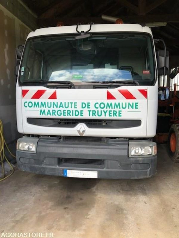 CAMION RENAULT BOM - Garbage truck: picture 1 CAMION RENAULT BOM - Garbage truck: picture 1