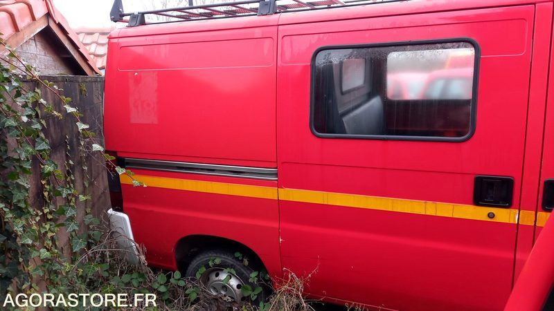 CITROËN - JUMPER - 1999 - 42653km - EB629XQ - Panel van: picture 4 CITROËN - JUMPER - 1999 - 42653km - EB629XQ - Panel van: picture 4