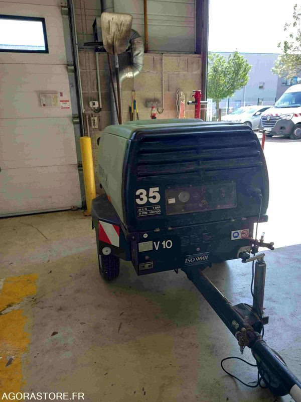 COMPRESSEUR DE CHANTIER S35 SULLAIR - 2001 - 197H -FONCTIONNEL VENDU DANS L ETAT - Air compressor: picture 2 COMPRESSEUR DE CHANTIER S35 SULLAIR - 2001 - 197H -FONCTIONNEL VENDU DANS L ETAT - Air compressor: picture 2