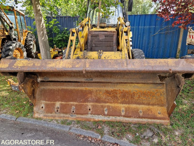 Chargeuse JCB 3X - 1989 - 7068 - Loader: picture 3 Chargeuse JCB 3X - 1989 - 7068 - Loader: picture 3