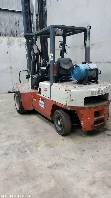 Chariot élévateur Frontal Nissan UGJ 02 A 30 - UGJ02A 700260 - Forklift: picture 2 Chariot élévateur Frontal Nissan UGJ 02 A 30 - UGJ02A 700260 - Forklift: picture 2