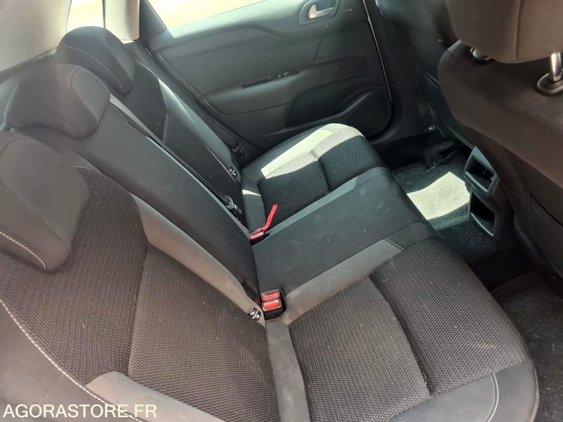 Citroën C4 EV-500-GR - véhicule non roulant - Car: picture 4 Citroën C4 EV-500-GR - véhicule non roulant - Car: picture 4
