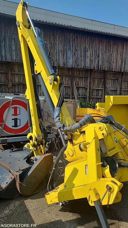 Débrousailleuse KUHN - HE 4851 P - 2012 - Boom mower: picture 1 Débrousailleuse KUHN - HE 4851 P - 2012 - Boom mower: picture 1