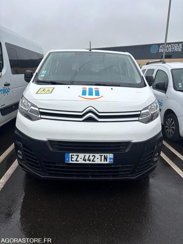 EZ-442-TN - Roulant - CITROEN JUMPY SPACE TOURER - VP - 218 504 Kms - Minibus, Passenger van: picture 4 EZ-442-TN - Roulant - CITROEN JUMPY SPACE TOURER - VP - 218 504 Kms - Minibus, Passenger van: picture 4